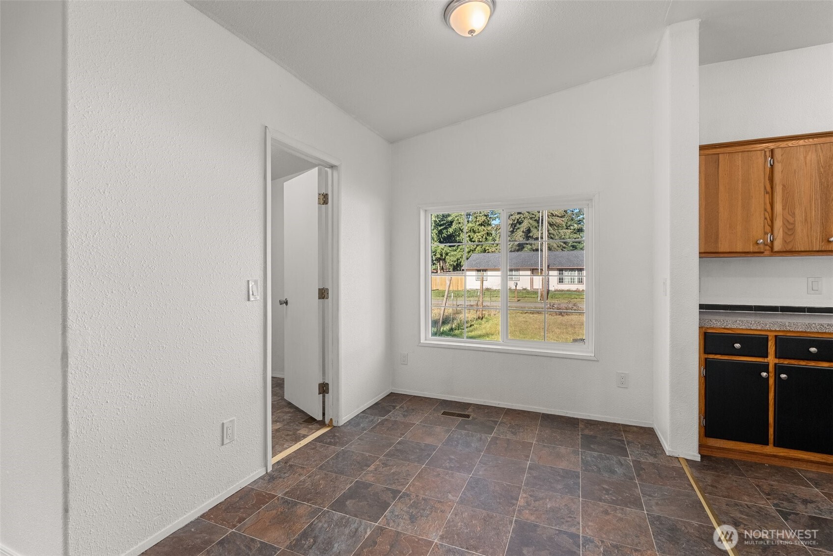 5417 188th Avenue Southwest Rochester, WA 98579 - Photo 13 of 32