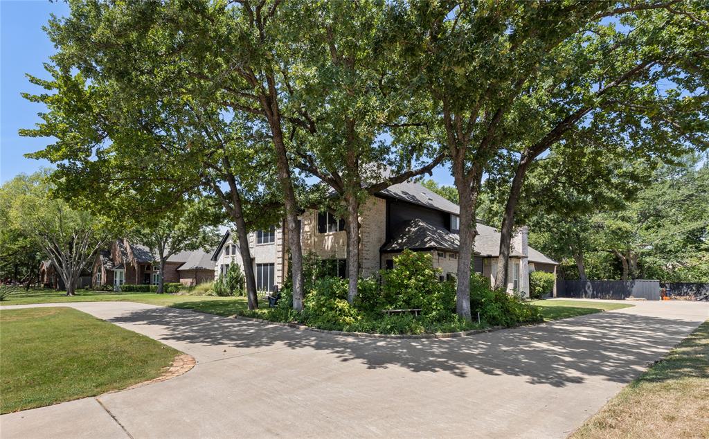 609 Seville Road Denton, TX 76205 - Photo 2 of 39 Welcome Home to 609 Seville Rd., Denton!