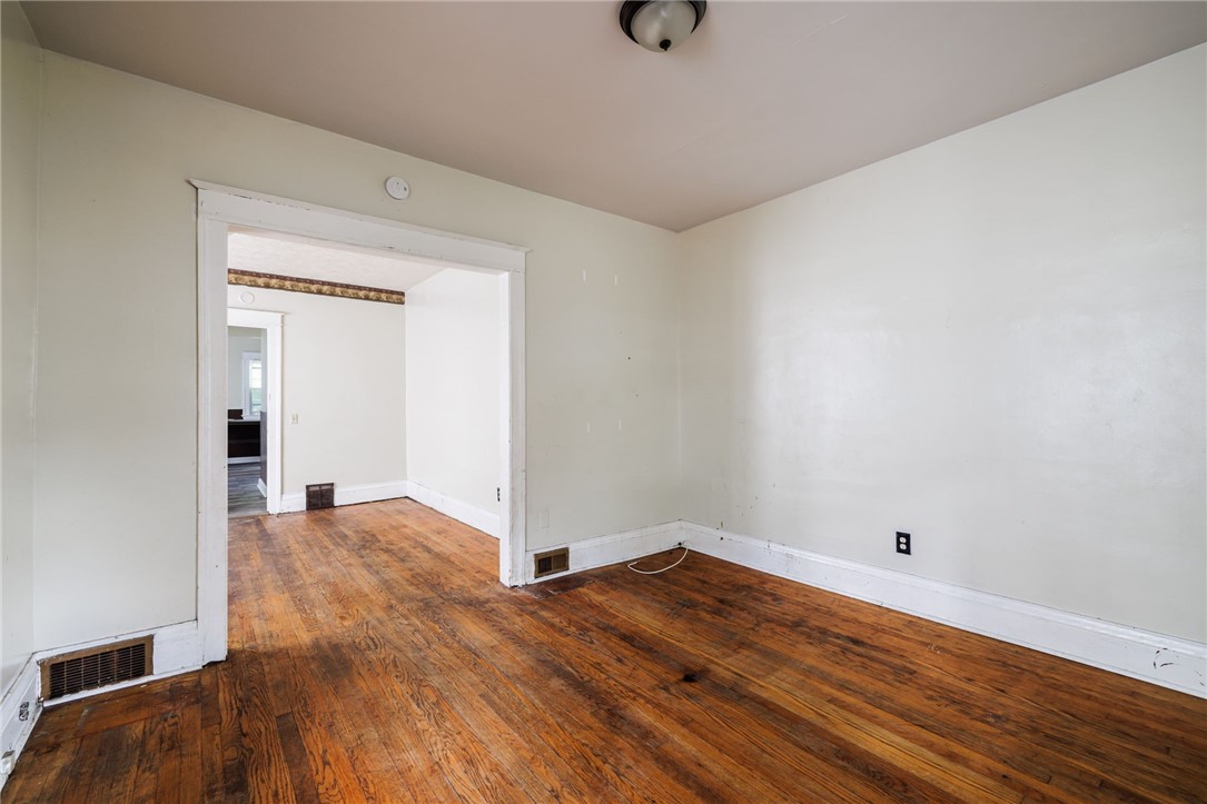 55 Austin Street Rochester, NY 14606 - Photo 11 of 32