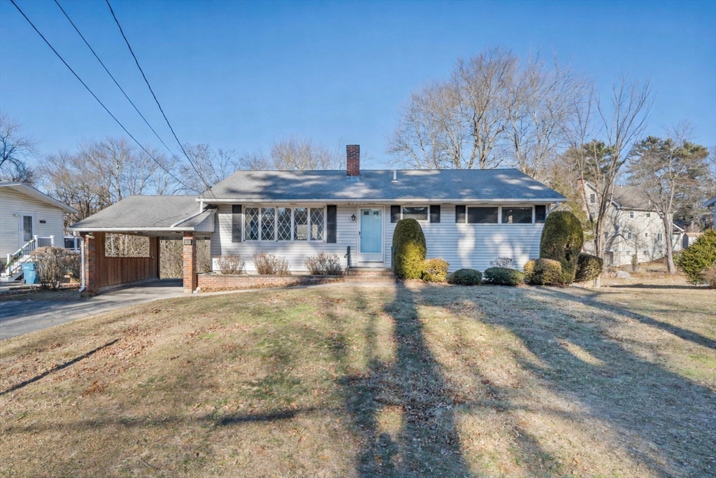 22 Walnut Knolls Canton, MA 02021 - Photo 2 of 25