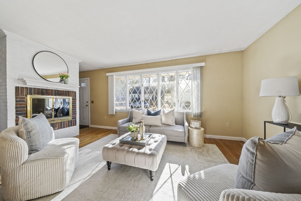 22 Walnut Knolls Canton, MA 02021 - Photo 5 of 25