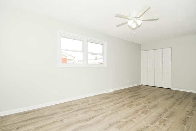 8832 Dee Road Des Plaines, IL 60016 - Photo 10 of 20