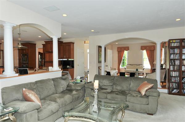 19 Applewood Road Norfolk, MA 02056 - Photo 5 of 25 Gallery Image 5