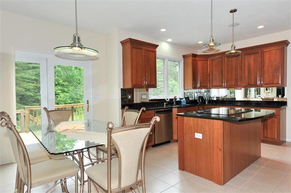 19 Applewood Road Norfolk, MA 02056 - Photo 8 of 25 Gallery Image 8