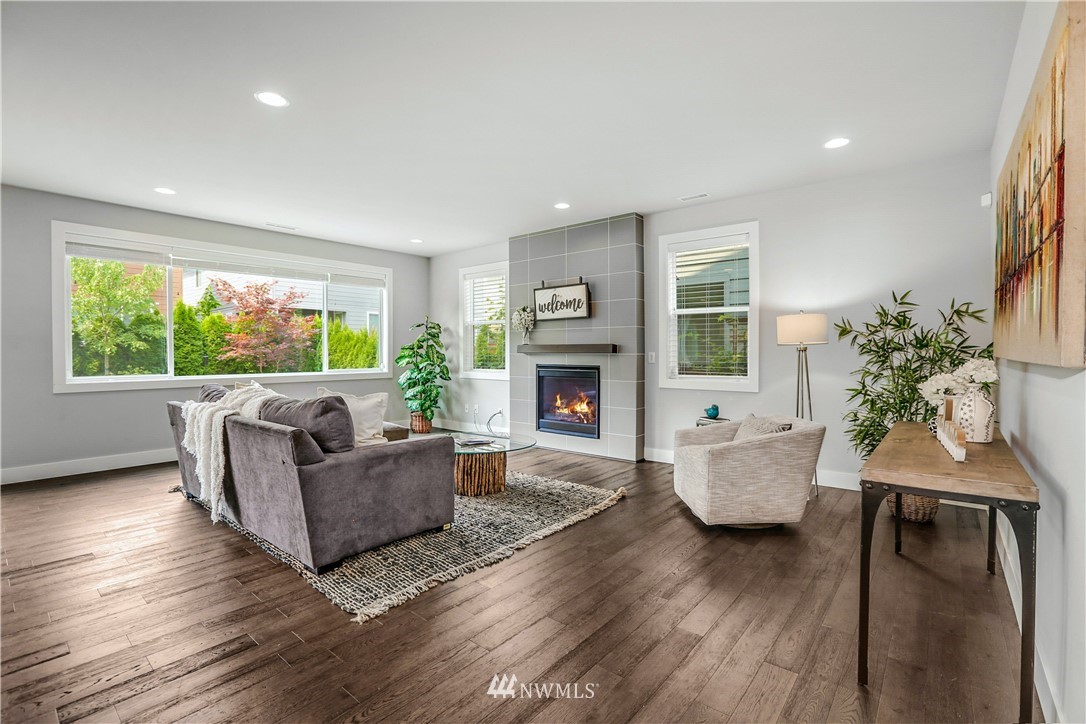 275 Graham Avenue Southeast Renton, WA 98059 - Photo 5 of 39 Gallery Image 5