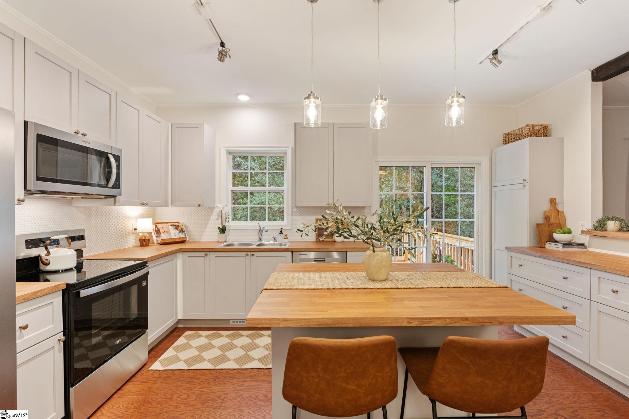 909 Morning Mist Lane Simpsonville, SC 29680 - Photo 11 of 46