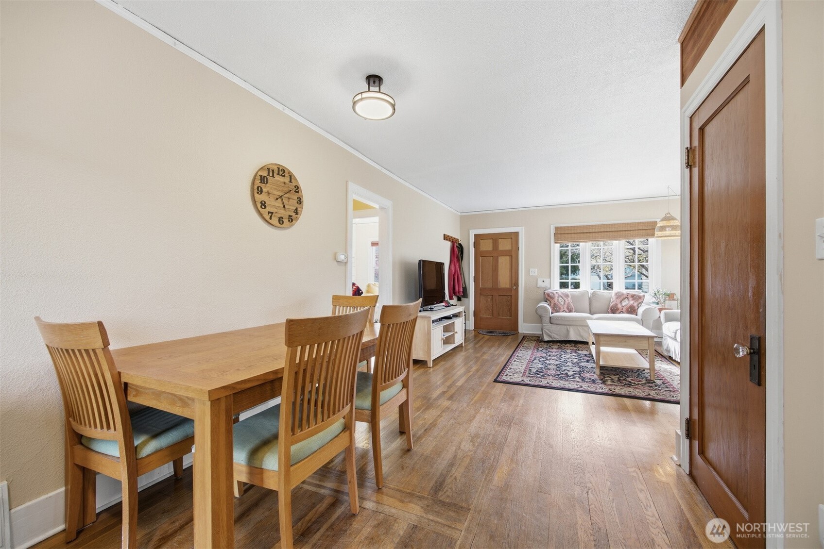 2712 Victor Street Bellingham, WA 98225 - Photo 12 of 40 a view of a dining room with furniture and wooden floor