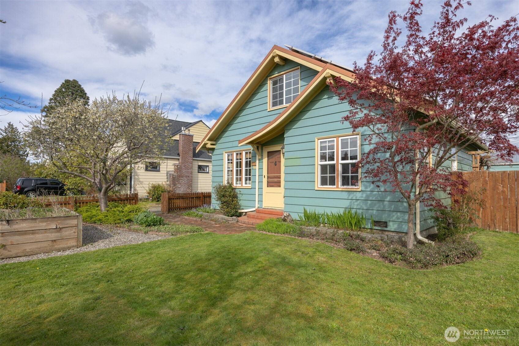 2712 Victor Street Bellingham, WA 98225 - Photo 36 of 40 a view of a house with a yard