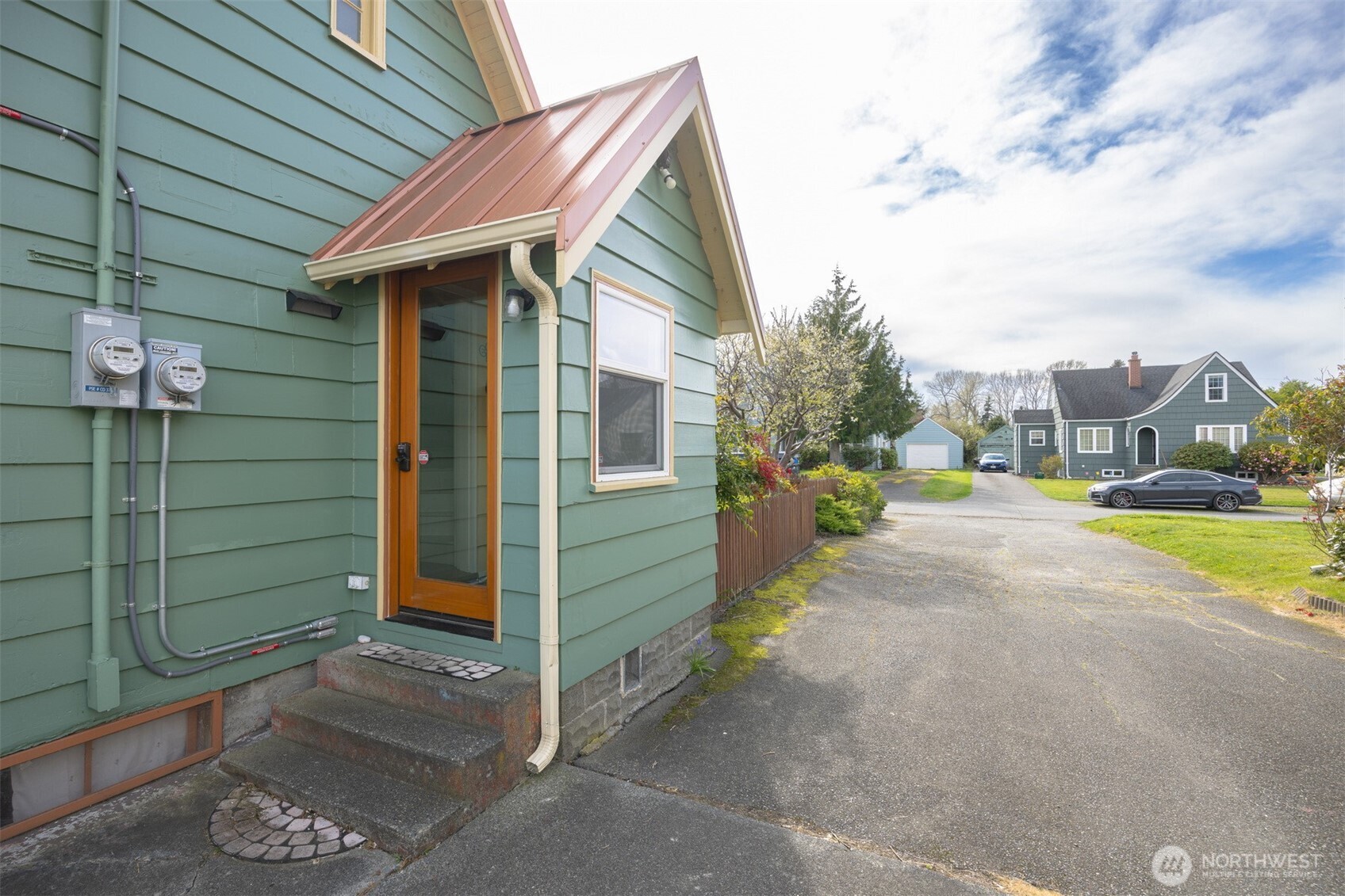 2712 Victor Street Bellingham, WA 98225 - Photo 38 of 40 a view of a house with a yard