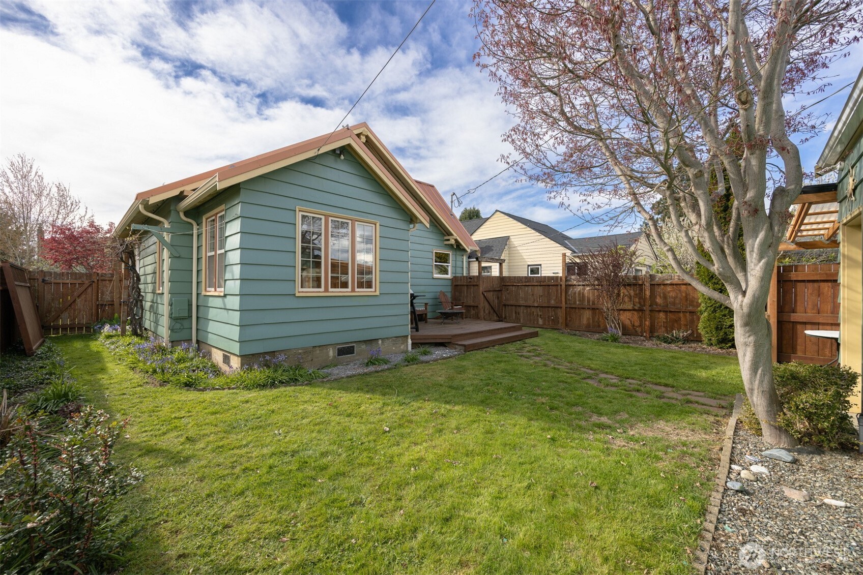 2712 Victor Street Bellingham, WA 98225 - Photo 39 of 40 a view of a house with a yard