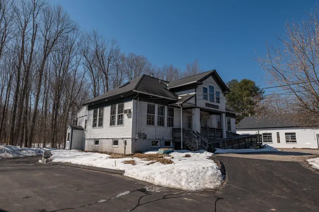 $249,900 | 27 Ossipee Trail East, Unit 1, Standish, ME 04084