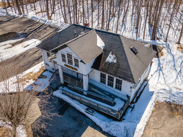 $249,900 | 27 Ossipee Trail East, Unit 1, Standish, ME 04084