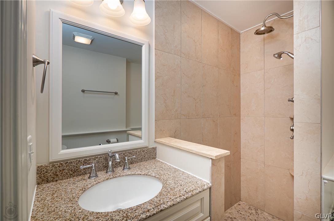 2390 Cut Off Road Coopersburg, PA 18036 - Photo 13 of 30 full Bath 1