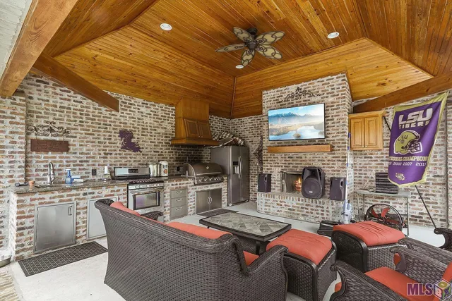 $559,900 | 28927 Nottaway Street, Livingston, LA 70754