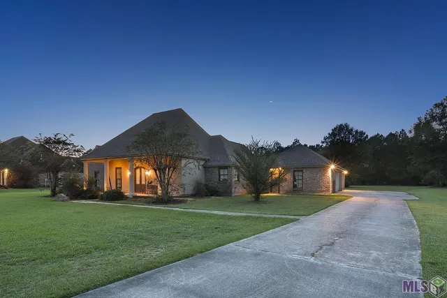 $559,900 | 28927 Nottaway Street, Livingston, LA 70754