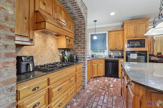 $559,900 | 28927 Nottaway Street, Livingston, LA 70754