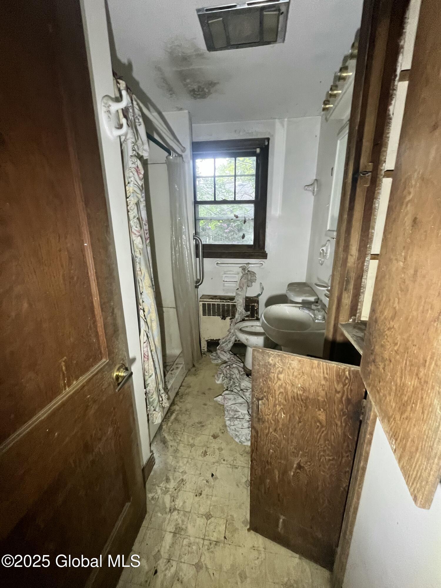 434 North Greenbush Road North Greenbush, NY 12180 - Photo 13 of 47 IMG_1849 2