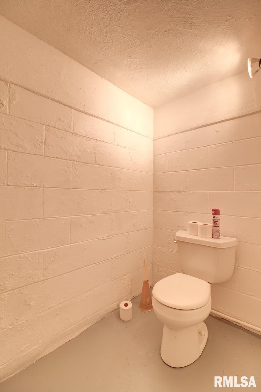 1316 Ridgecrest Drive Clinton, IA 52732 - Photo 20 of 27 Gallery Image 20