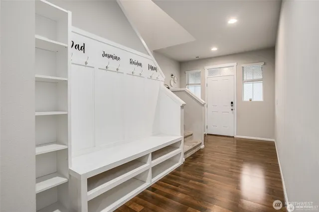 $3,500 | 18916 106th Ave Court East, Puyallup, WA 98374