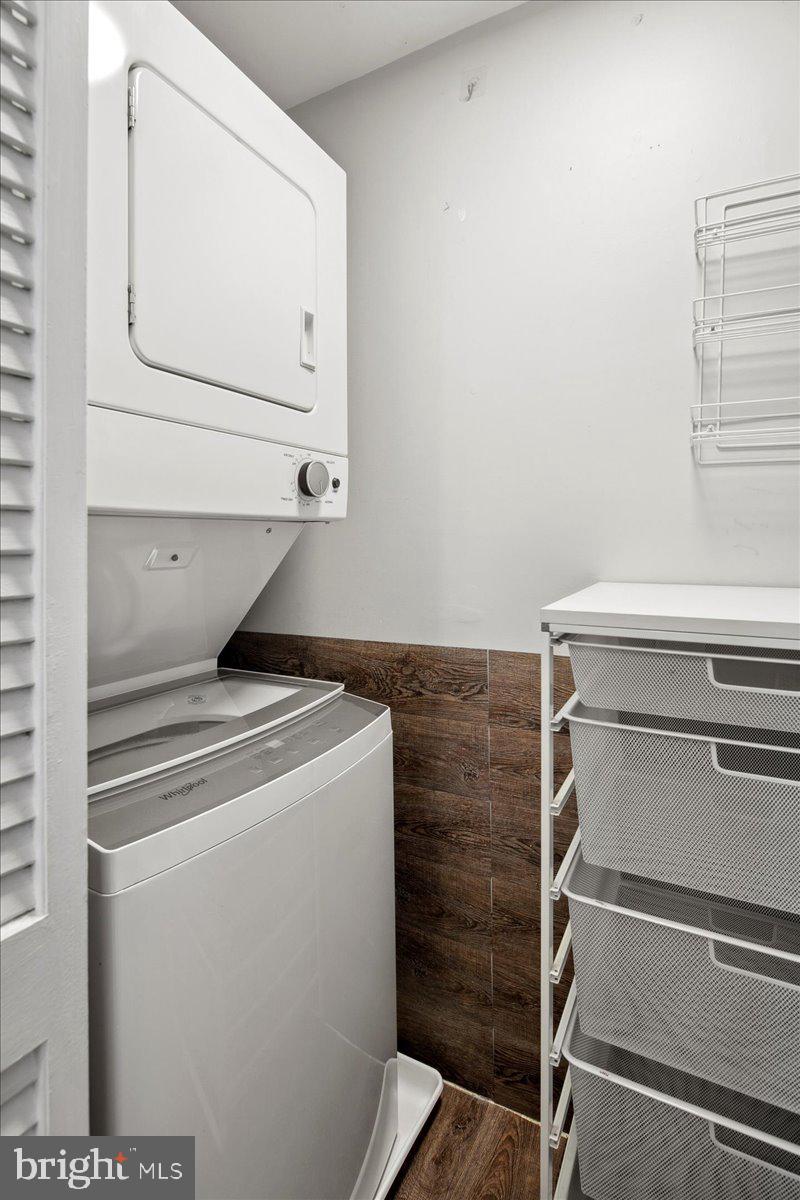 802 Pendleton Street Alexandria, VA 22314 - Photo 17 of 36 a view of washer and dryer