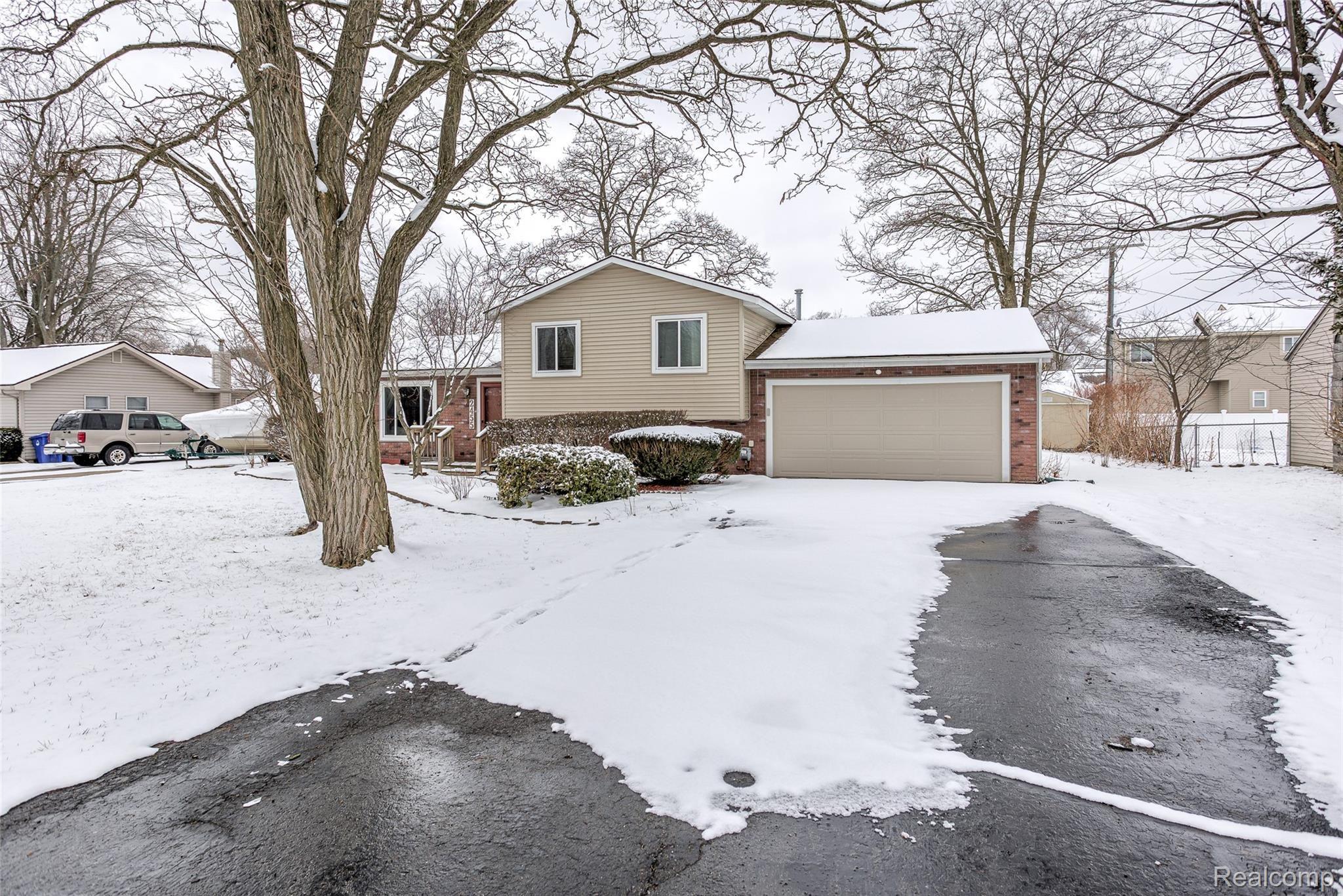 2455 Jones Road Waterford, MI 48327 - Photo 24 of 27 Exterior