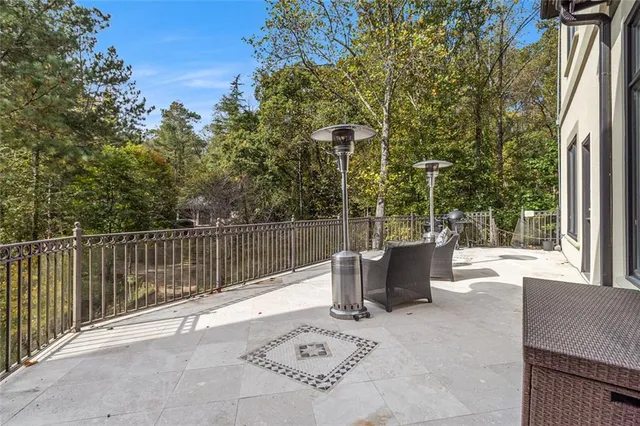 a view of a tennis court