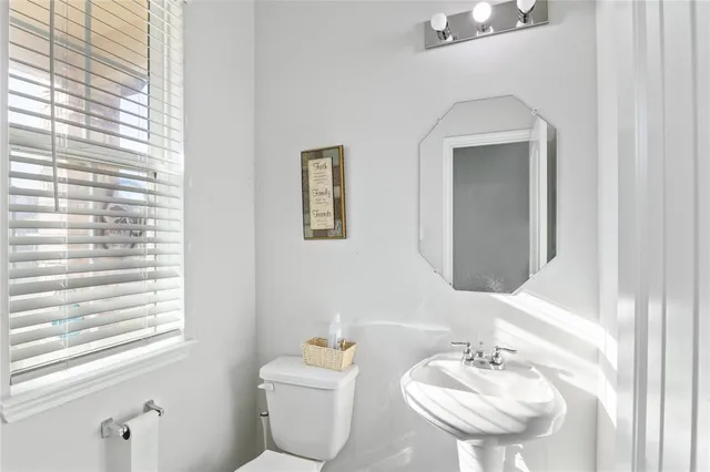 $2,300 | 1425 Tall Pine Way, Fort Worth, TX 76112