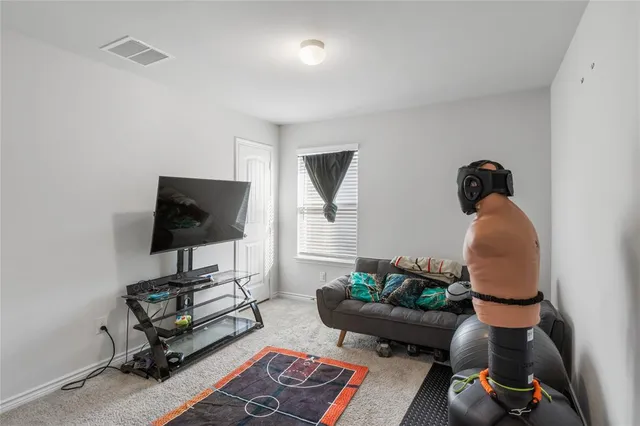 $2,300 | 1425 Tall Pine Way, Fort Worth, TX 76112