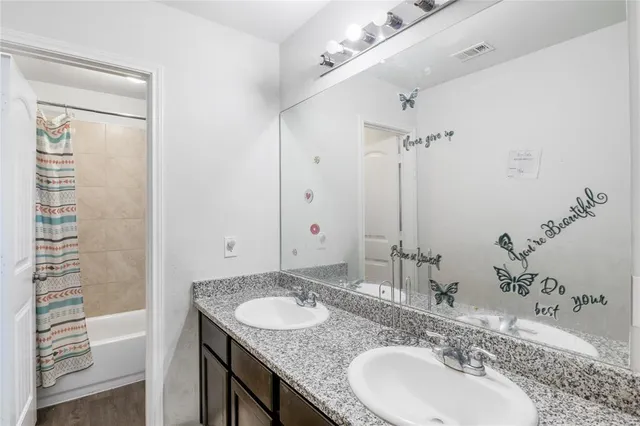 $2,300 | 1425 Tall Pine Way, Fort Worth, TX 76112