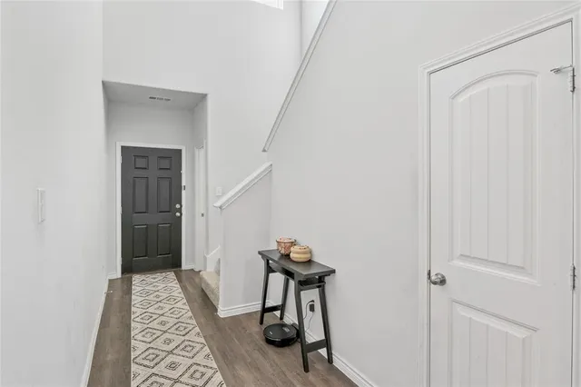 $2,300 | 1425 Tall Pine Way, Fort Worth, TX 76112