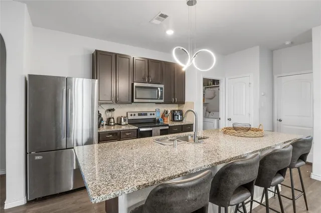 $2,300 | 1425 Tall Pine Way, Fort Worth, TX 76112