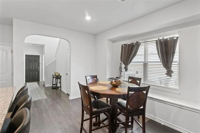 $2,300 | 1425 Tall Pine Way, Fort Worth, TX 76112