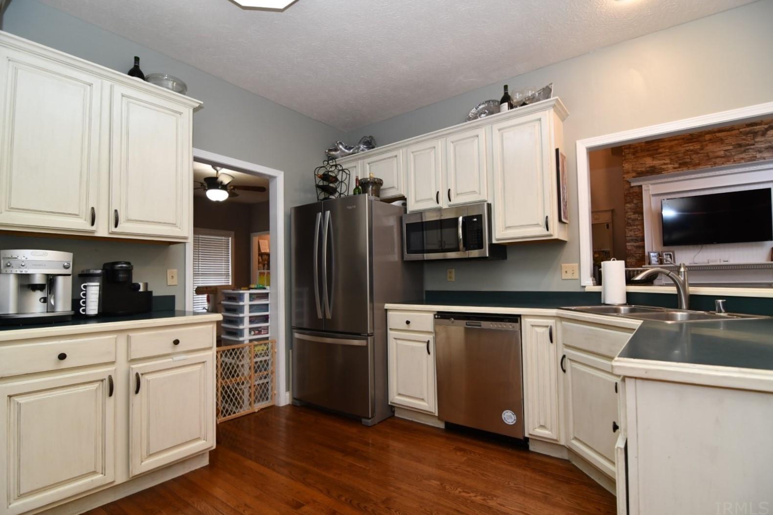 1333 Dylan Circle Henderson, KY 42420 - Photo 10 of 36