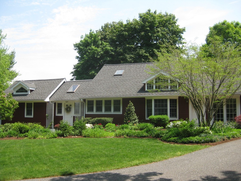 14 Walnut Street Lexington, MA 02421 - Photo 1 of 30