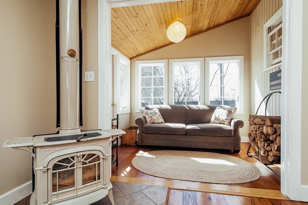 14 Walnut Street Lexington, MA 02421 - Photo 17 of 30