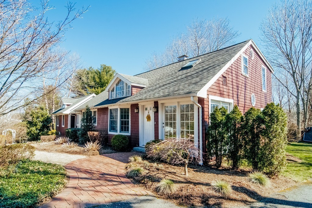 14 Walnut Street Lexington, MA 02421 - Photo 3 of 30