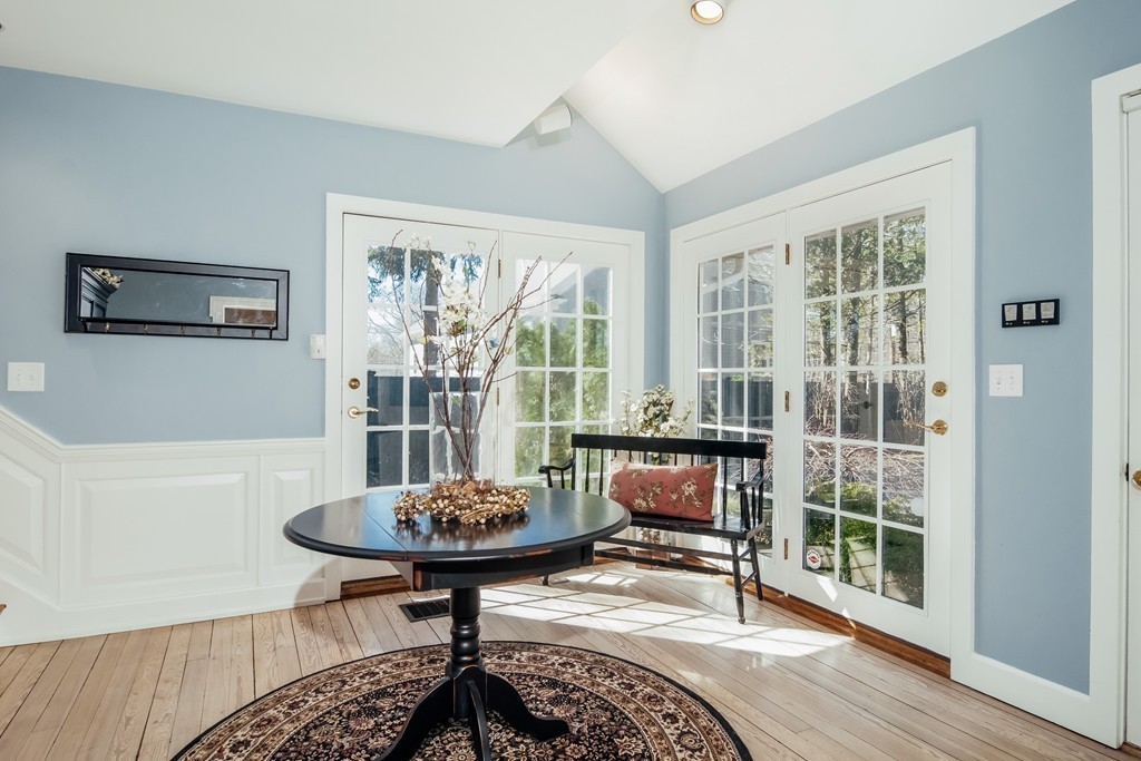 14 Walnut Street Lexington, MA 02421 - Photo 4 of 30