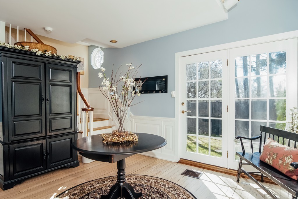 14 Walnut Street Lexington, MA 02421 - Photo 5 of 30