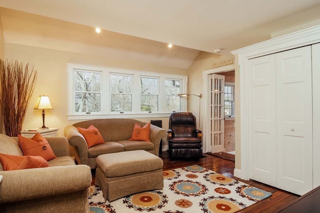 14 Walnut Street Lexington, MA 02421 - Photo 10 of 30
