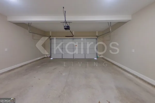 a view of a room with an empty space