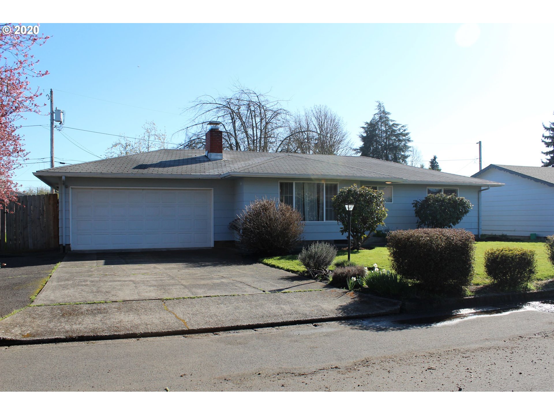 2155 Rhododendron Street Springfield, OR 97477 - Photo 1 of 14