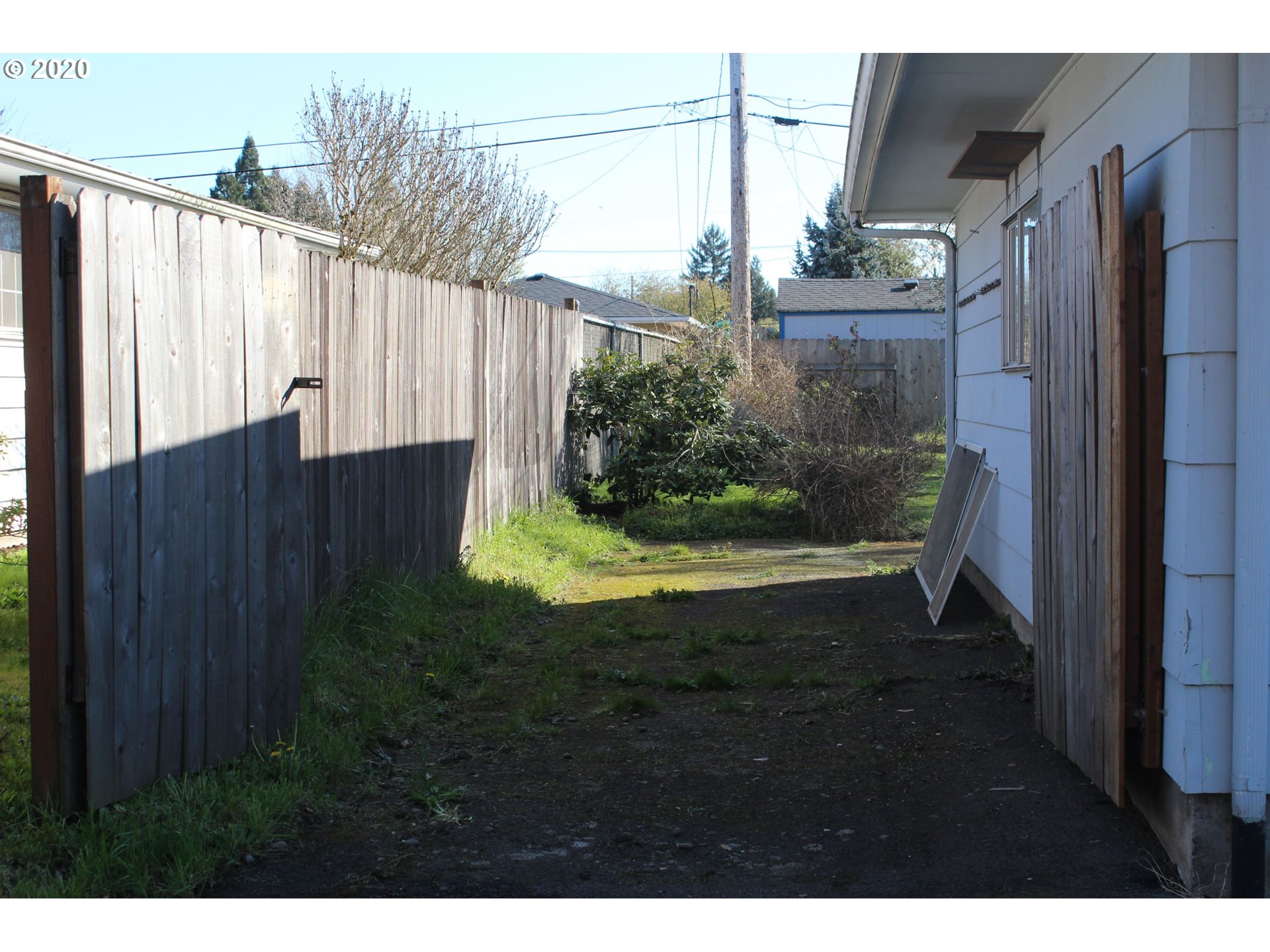 2155 Rhododendron Street Springfield, OR 97477 - Photo 2 of 14