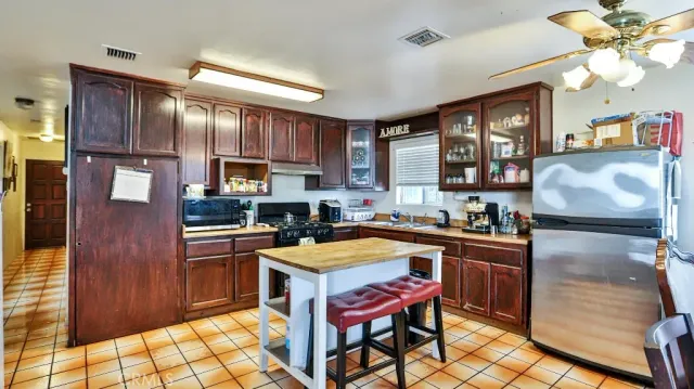 a very nice looking room with many windows