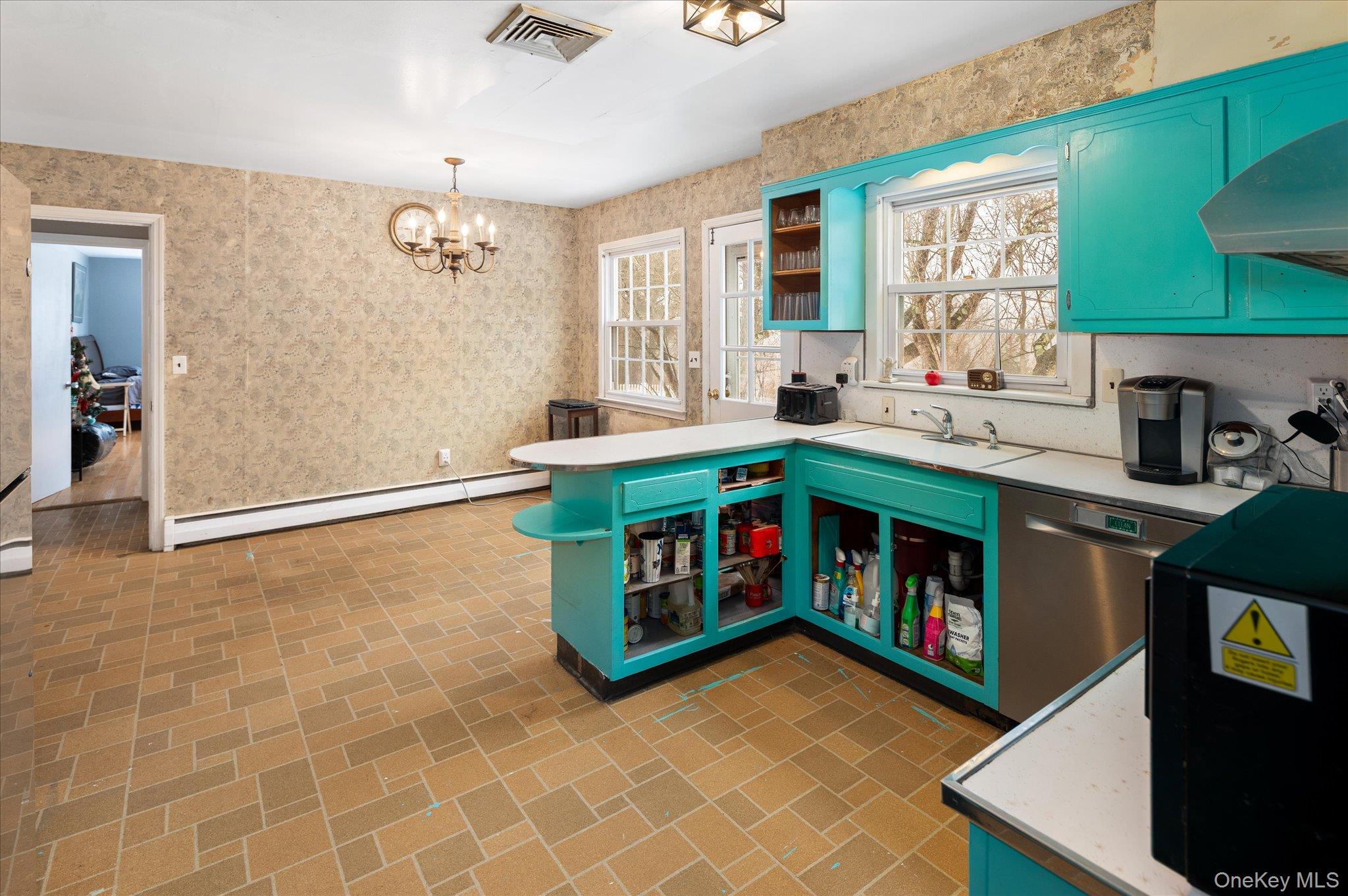 94 Meadow Road Briarcliff Manor, NY 10510 - Photo 9 of 23