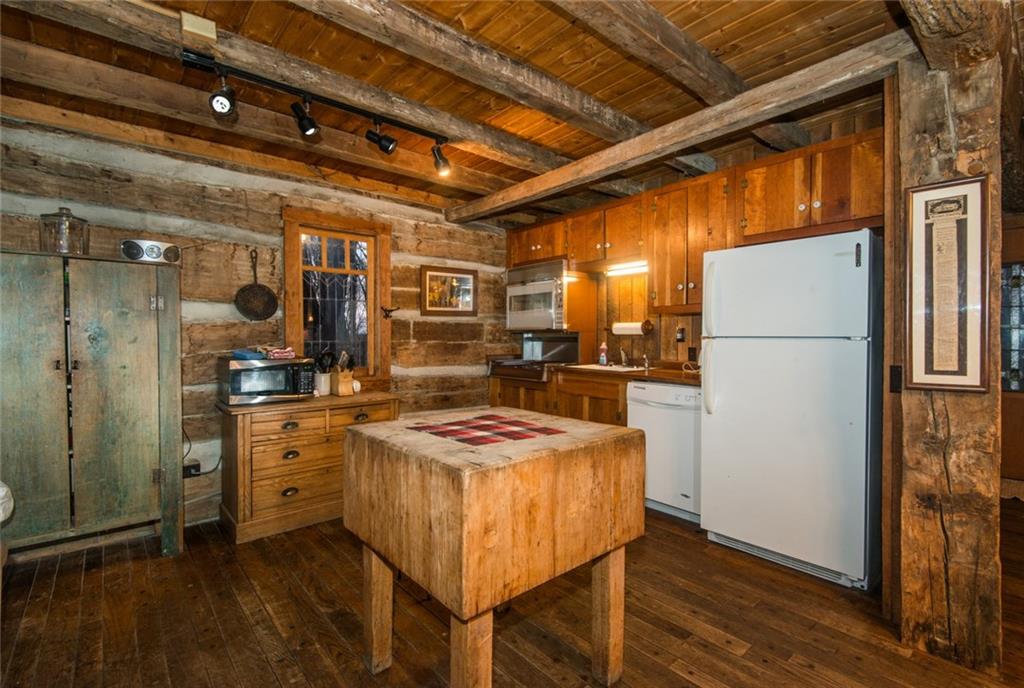 4348 Covered Bridge Road Nashville, IN 47448 - Photo 5 of 17 Gallery Image 5