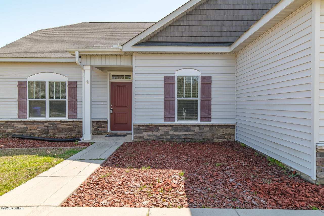 809 Lavender Court Hubert, NC 28539 - Photo 4 of 32 4