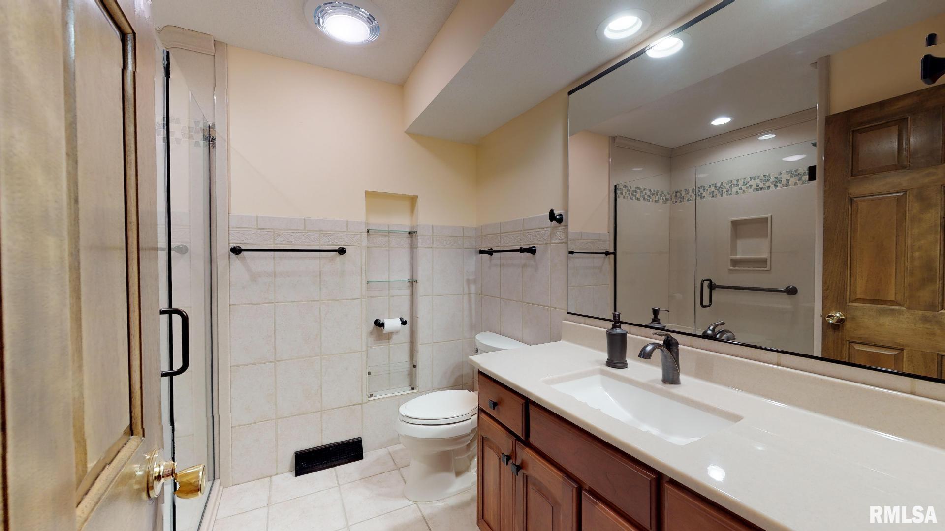 225 Wild Rose Lane Rochester, IL 62563 - Photo 14 of 36