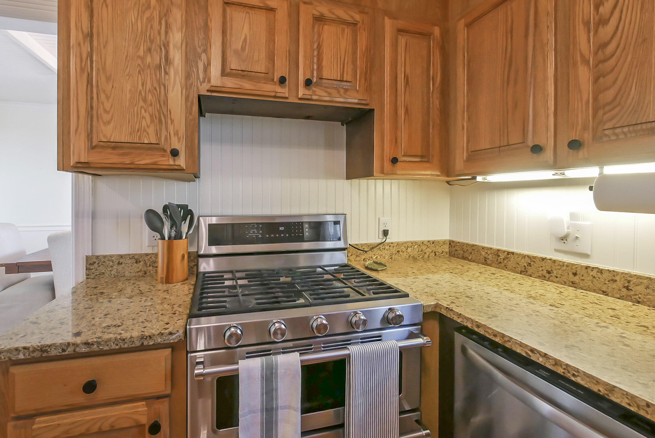 1843 Hidden Harbor Road Hixson, TN 37343 - Photo 11 of 47 29-P1690280