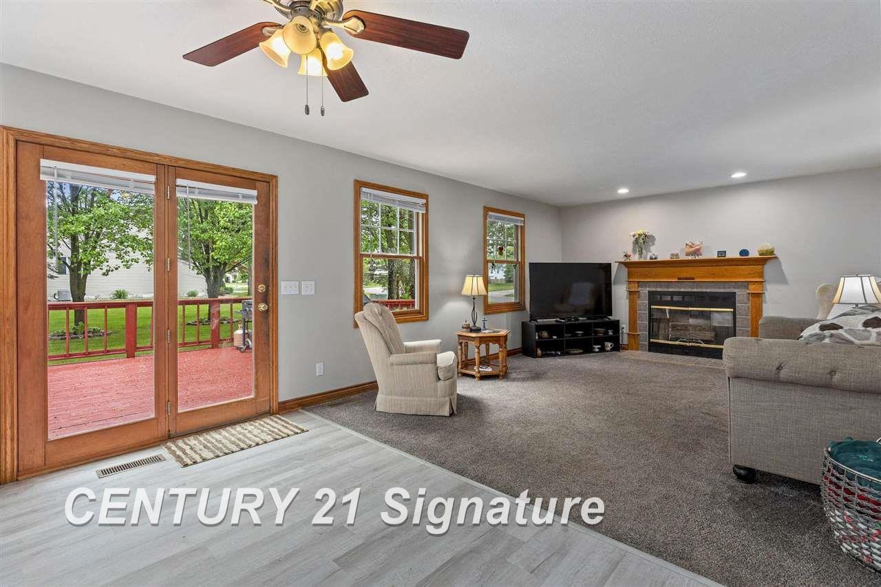7761 Garden Ridge Freeland, MI 48623 - Photo 7 of 52