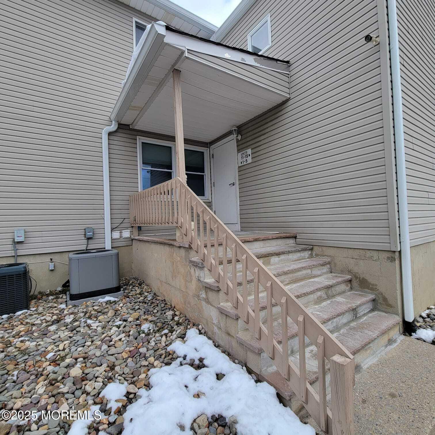 213 Main Street, Unit 4 Keansburg, NJ 07734 - Photo 3 of 11 a front view of a house with windows